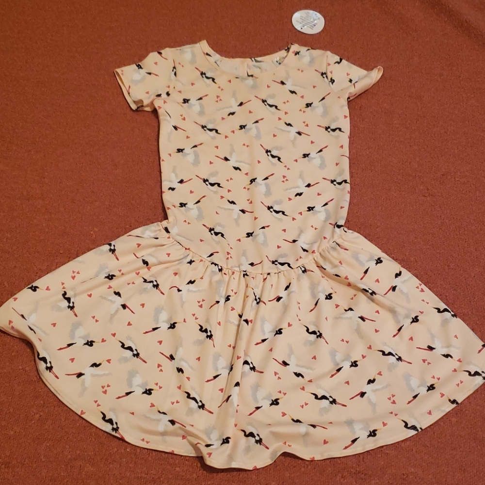 BNWT dot dot smile